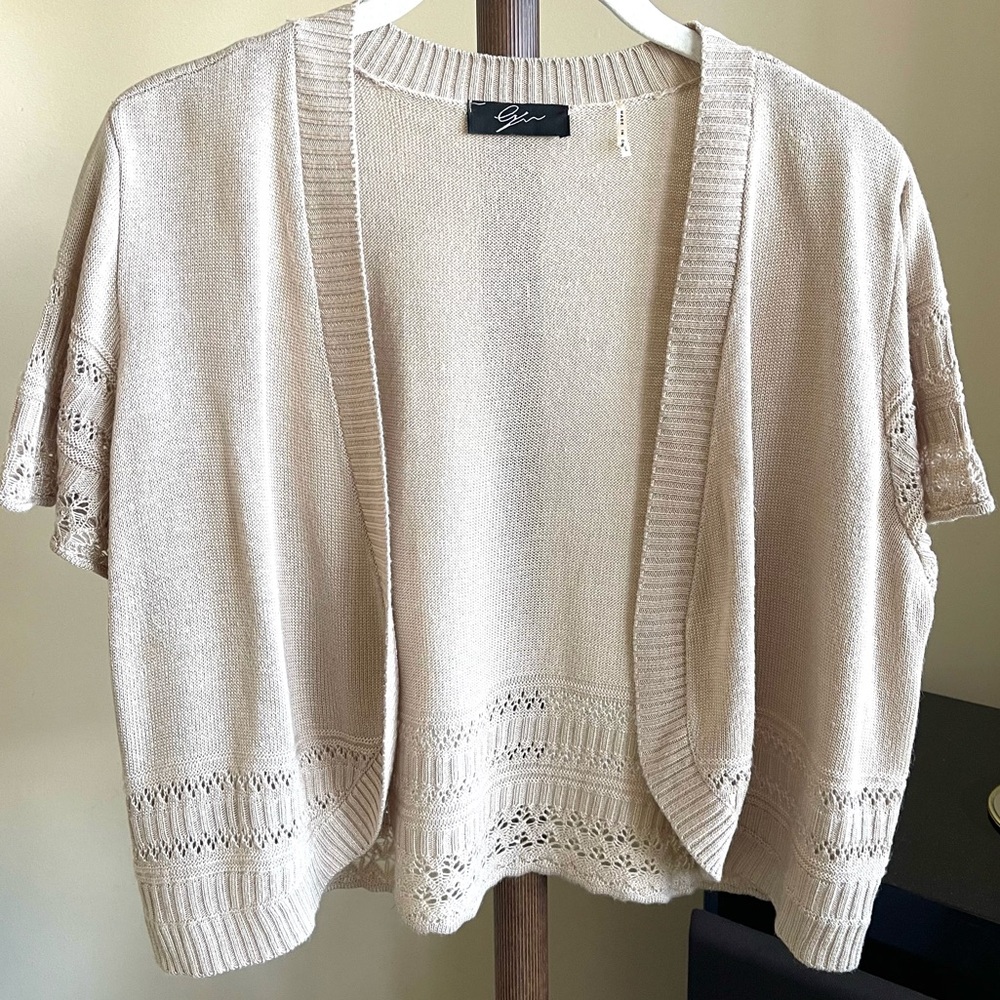Beige/Tan Shrug with Crochet Sleeves & Hem. L
